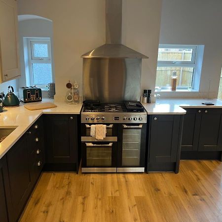 Luxury 2 Bed Apartment Great Location Stoke-on-Trent Экстерьер фото
