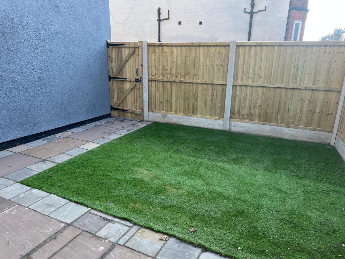 Luxury 2 Bed Apartment Great Location Stoke-on-Trent Экстерьер фото